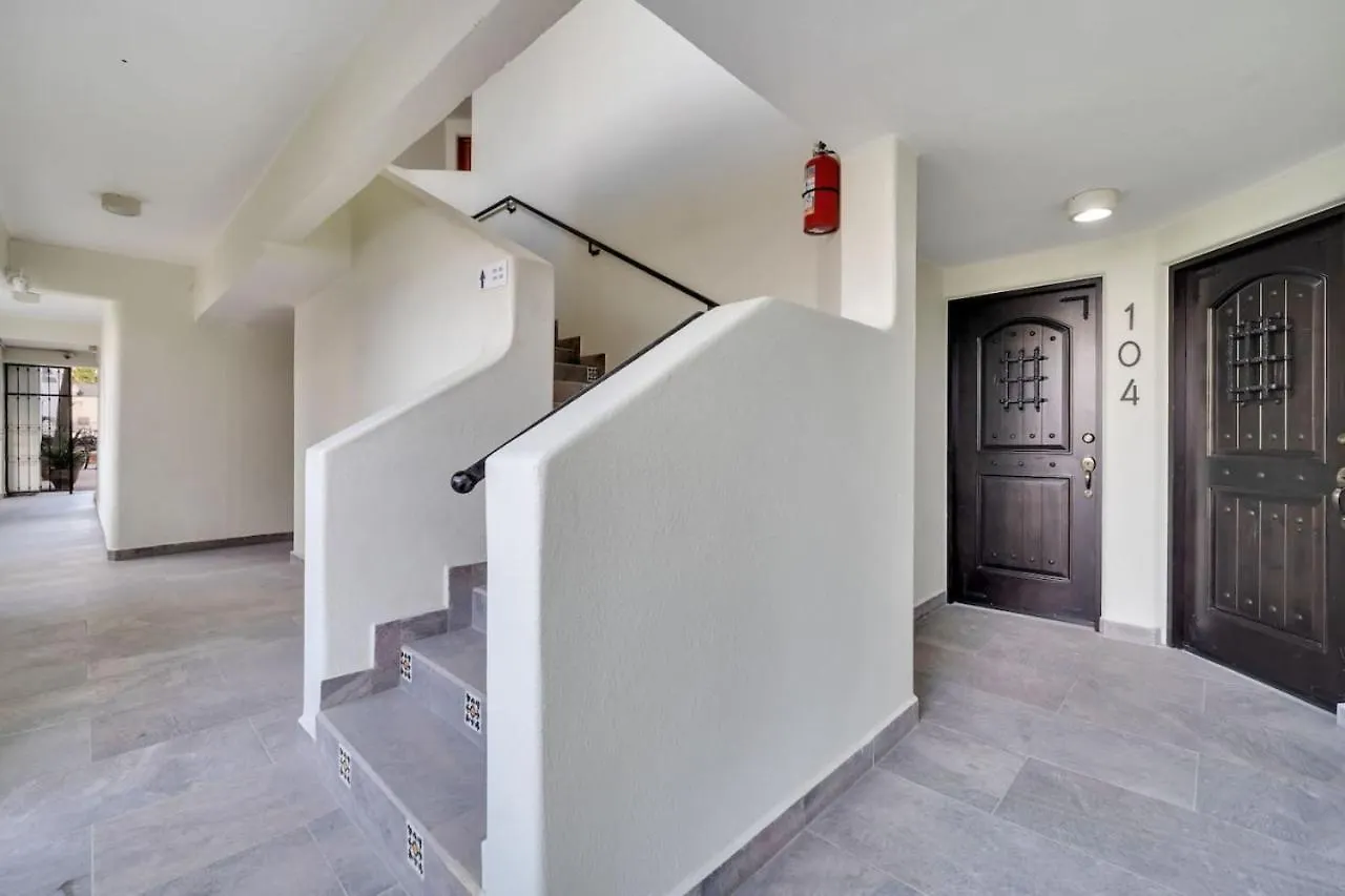 Completely Remodeled 2Bd-2Ba Plaza Bonita Villa Cabo San Lucas Holiday home