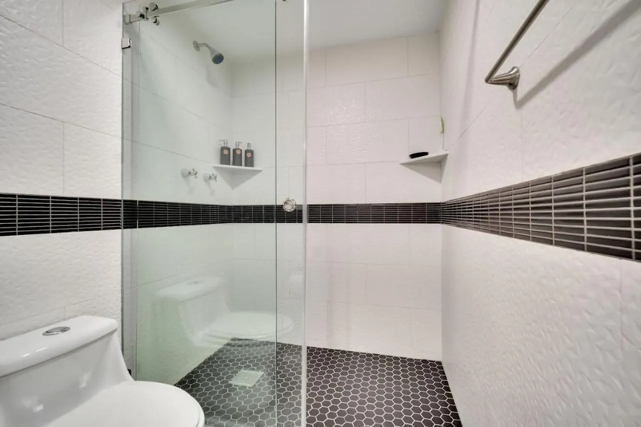 Completely Remodeled 2Bd-2Ba Plaza Bonita Villa Cabo San Lucas