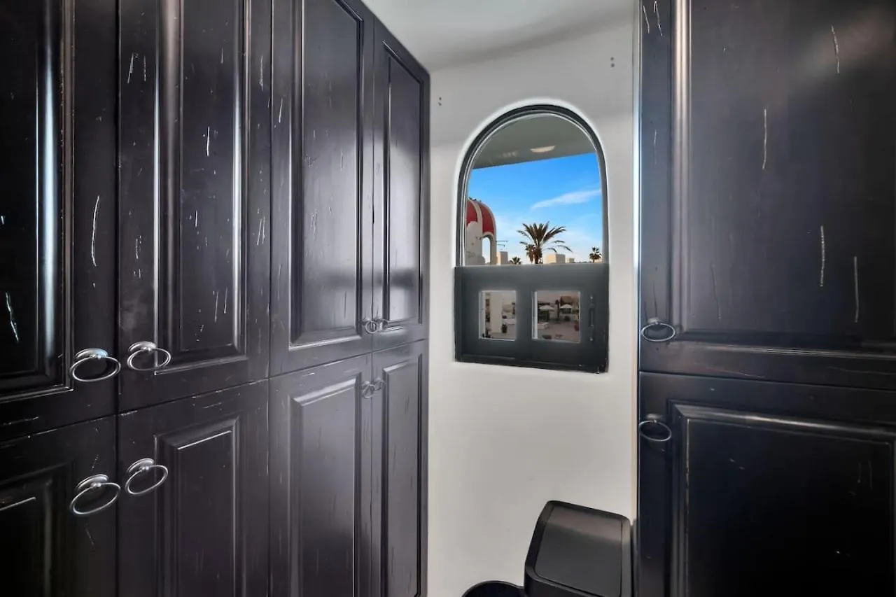 Completely Remodeled 2Bd-2Ba Plaza Bonita Villa Cabo San Lucas Holiday home