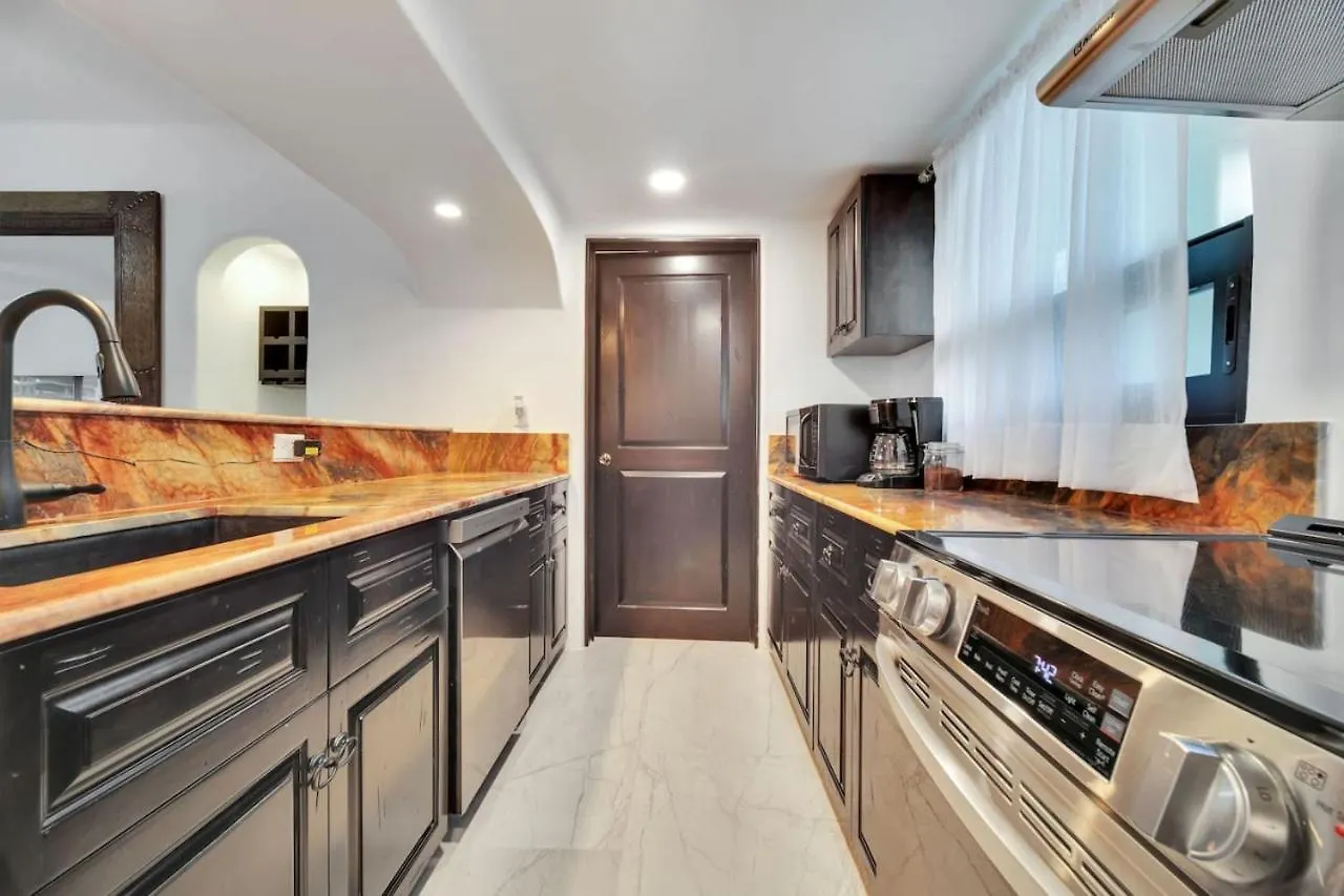Completely Remodeled 2Bd-2Ba Plaza Bonita Villa Cabo San Lucas Holiday home