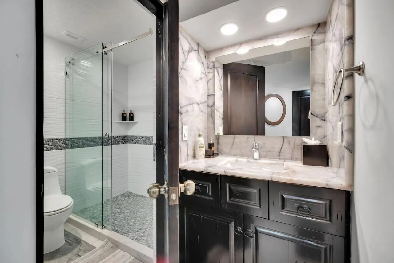 Completely Remodeled 2Bd-2Ba Plaza Bonita Villa Cabo San Lucas Holiday home